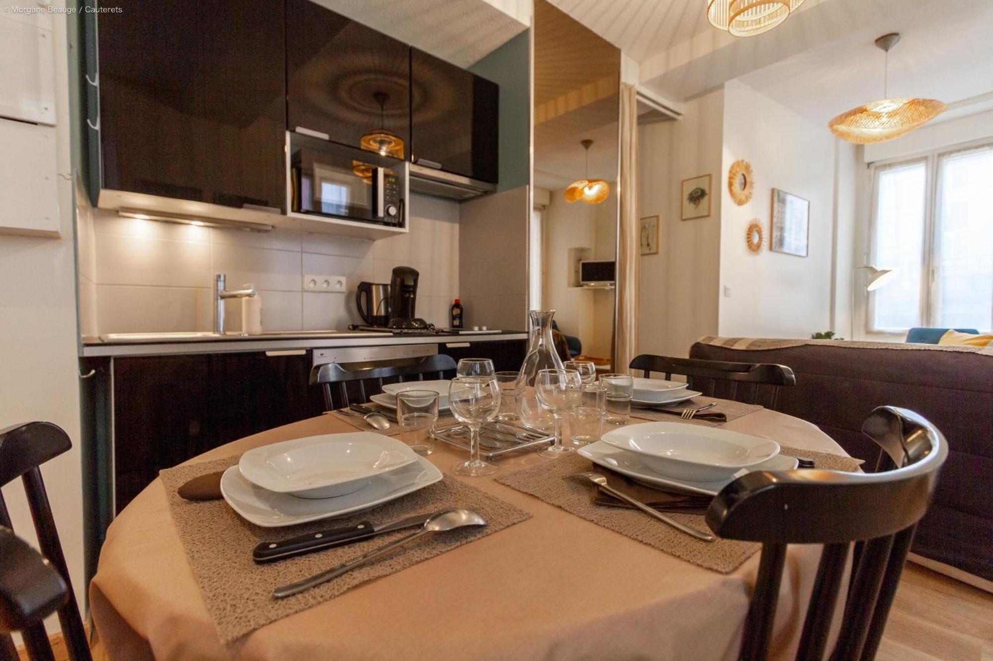 Appartement Cosy Au Coeur De La Ville, Au Calme Avec Wifi Et Linge De Maison Inclus كوتيريه المظهر الخارجي الصورة